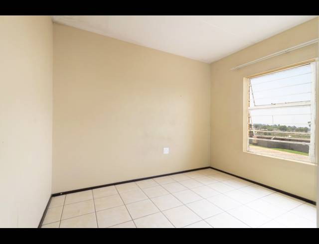 2 BEDROOM APARTMENT FOR SALE IN HONEYPARK